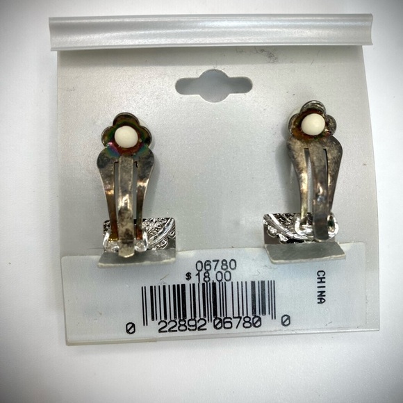 Vintage Roman tigers eye style cabochon set in silver tone clip on earrings NWT - Picture 5 of 8